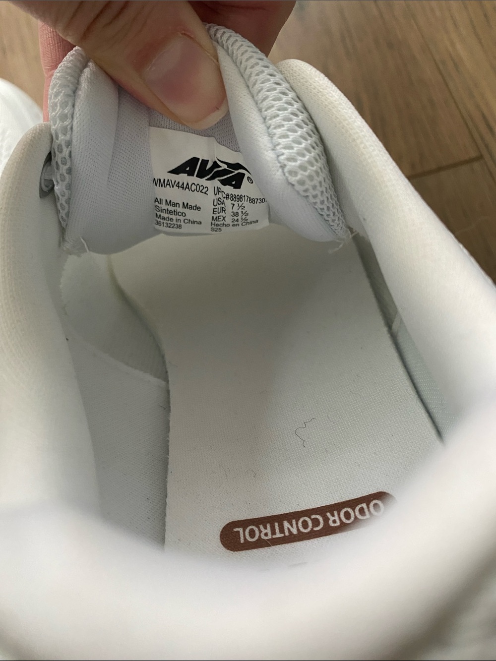 Avia | Women’s Athletic Light Runner Shoes in white - Picture 3 of 5